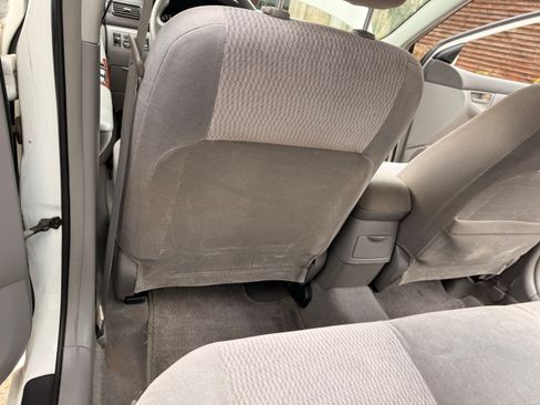 Used 2005 Toyota Corolla CE image 16