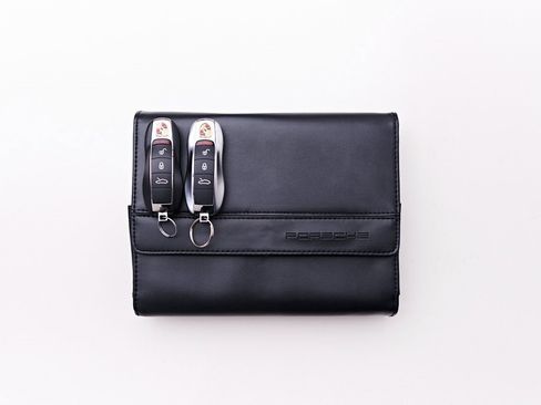 Used 2014 Porsche 911 Turbo S image 16