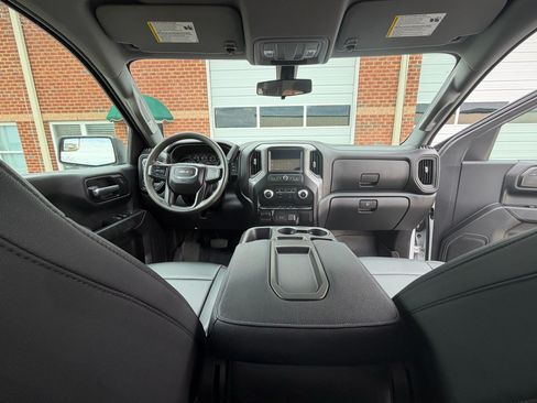 Used 2019 GMC Sierra 1500 4x4 Double Cab w/ Convenience Package image 4