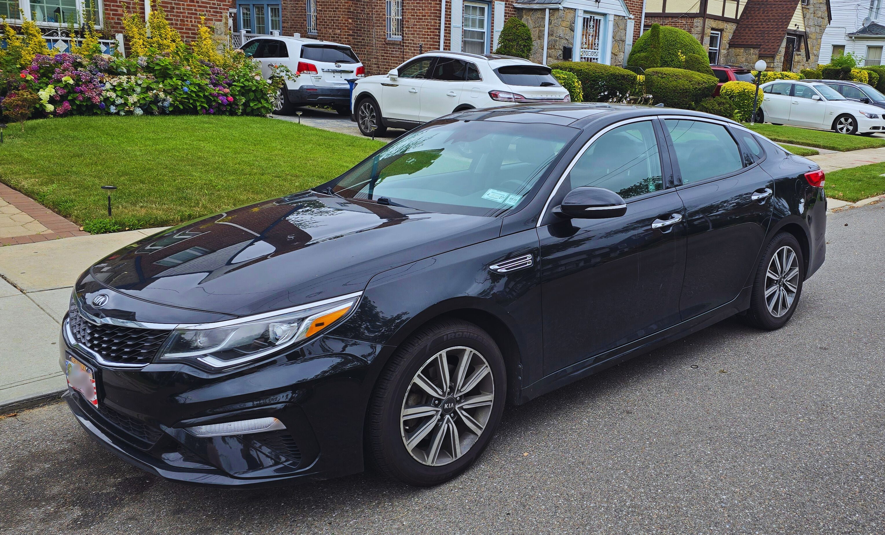Used 2019 Kia Optima LX w/ LX Premium Package FWD image 2