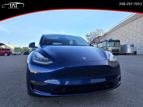 Used 2020 Tesla Model Y Long Range image 2