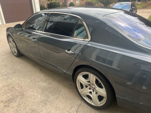 Used 2015 Bentley Flying Spur V8 AWD/4WD image 8