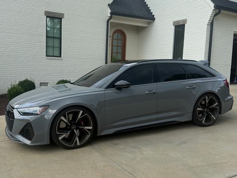 Used 2022 Audi RS 6 AWD/4WD image 2