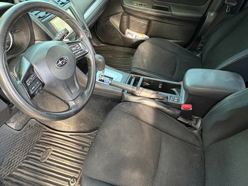 Used 2013 Subaru Crosstrek 2.0i Premium image 12