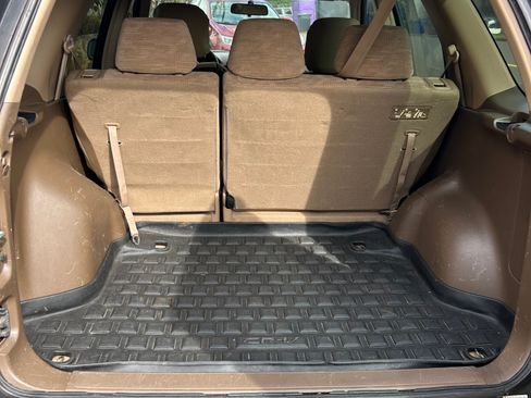 Used 2002 Honda CR-V LX image 8