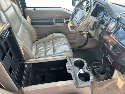 Used 2008 Ford F250 Lariat image 17
