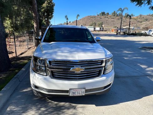 Used 2016 Chevrolet Suburban LTZ image 5
