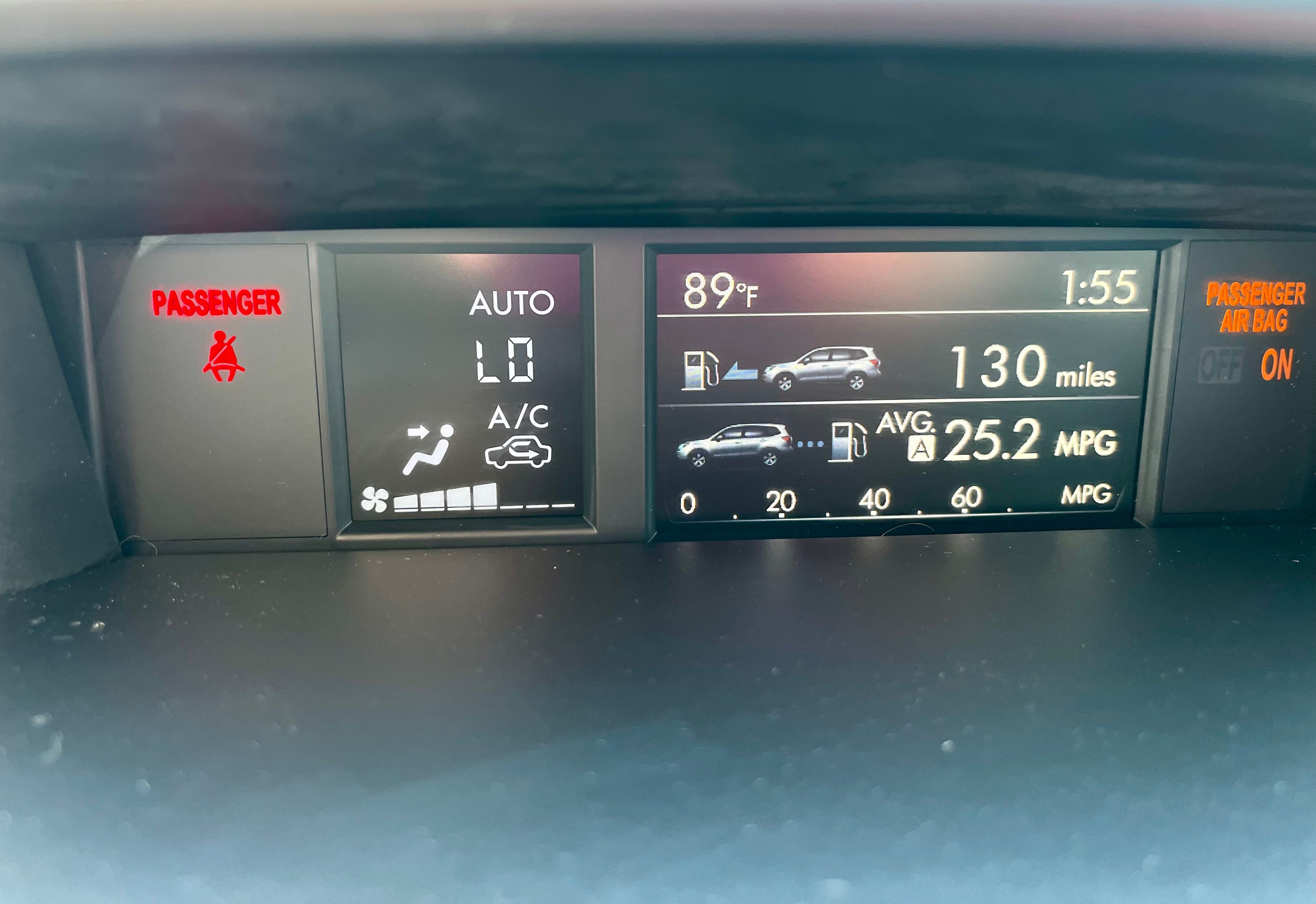 Used 2017 Subaru Forester 2.5i Premium w/ All-Weather Package AWD/4WD image 21