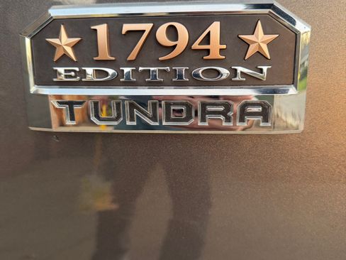 Used 2020 Toyota Tundra 1794 Edition image 12