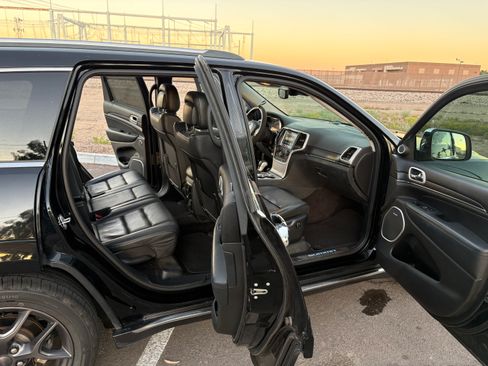 Used 2018 Jeep Grand Cherokee Summit image 19