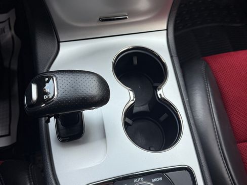 Used 2015 Jeep Grand Cherokee SRT w/ Quick Order Package 26J image 24