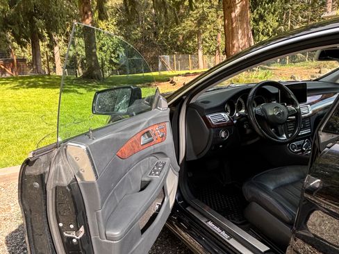 Used 2015 Mercedes-Benz CLS 400 4MATIC image 6