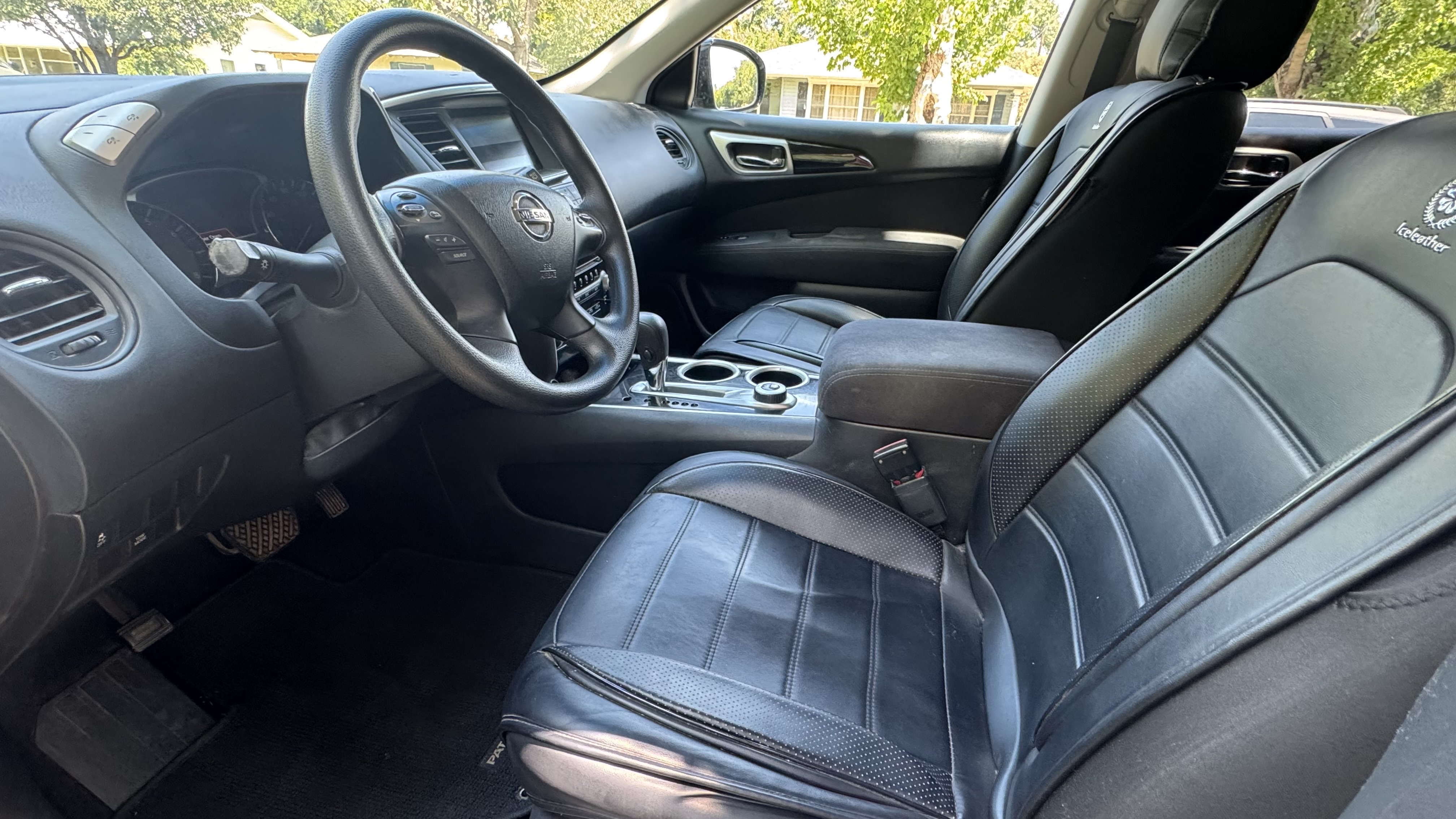 Used 2015 Nissan Pathfinder S FWD image 8