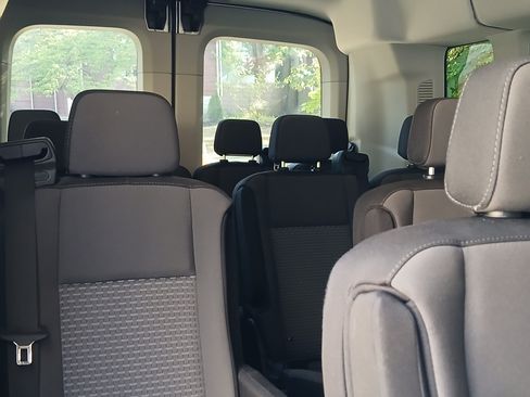 Used 2024 Ford Transit 350 XLT image 4