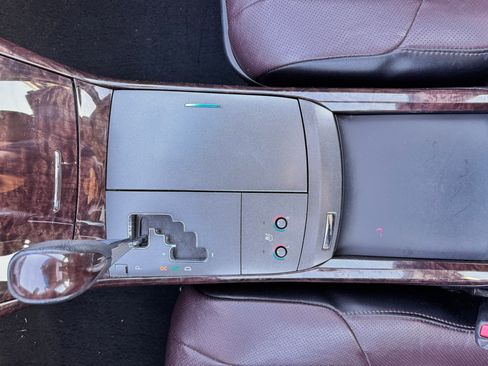 Used 2011 Toyota Avalon Limited image 11