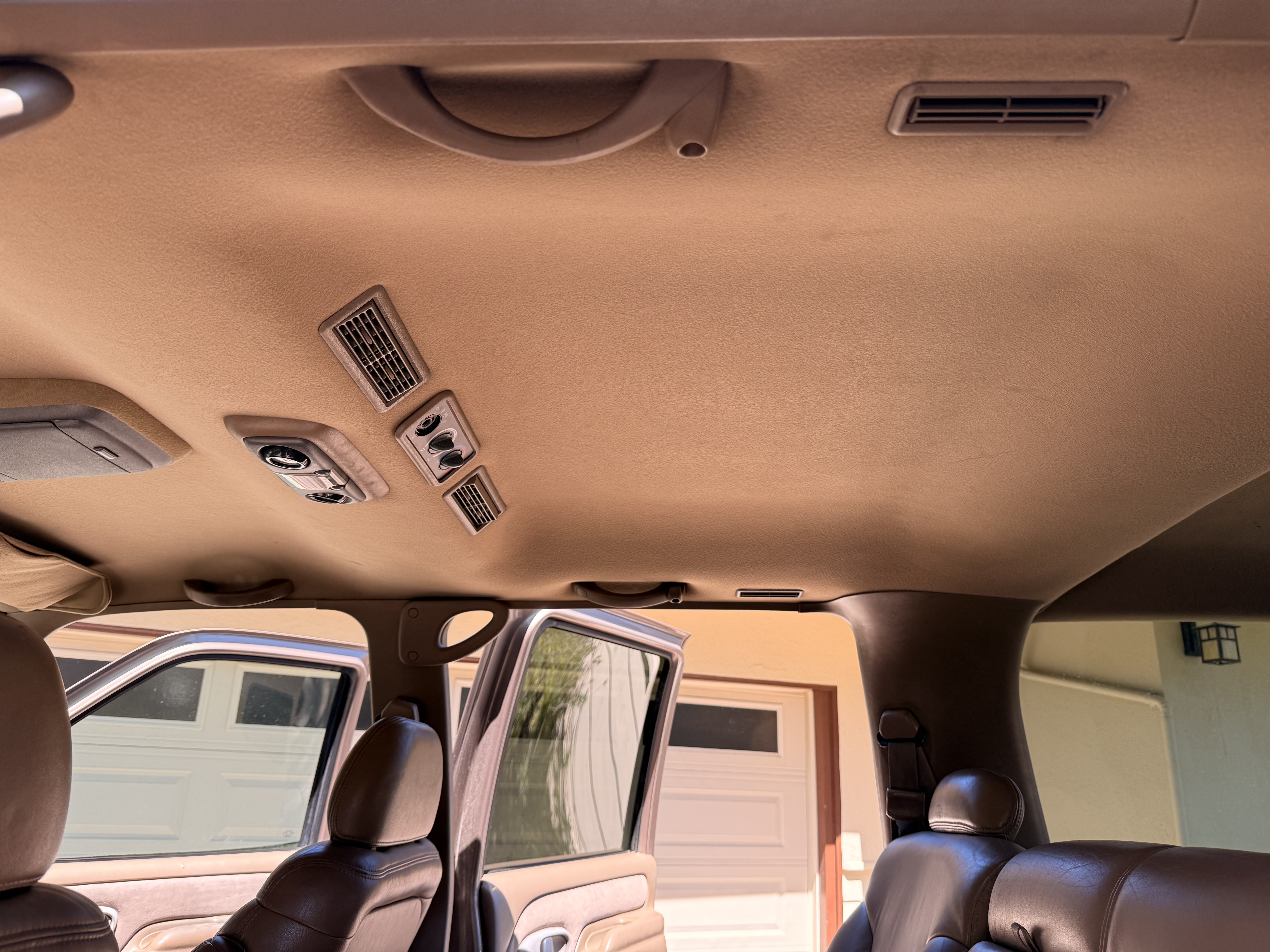 Used 1995 GMC Suburban 4WD image 9