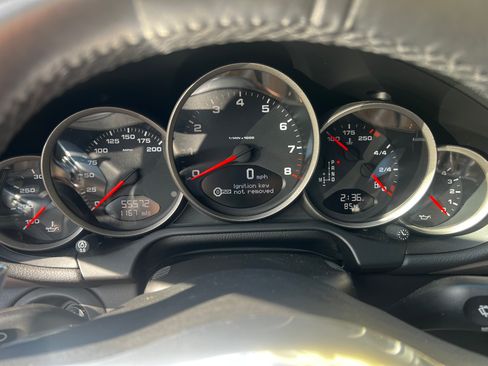 Used 2011 Porsche 911 Coupe image 4