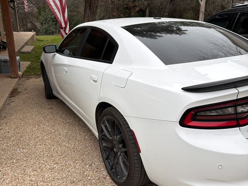 Used 2019 Dodge Charger SXT w/ Leather Interior Group image 6