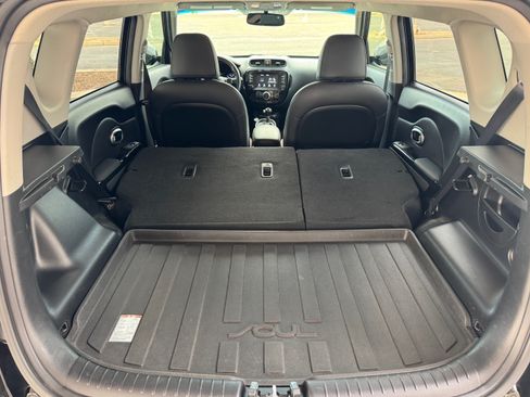 Used 2017 Kia Soul ! image 13