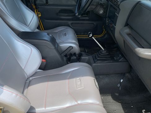 Used 2001 Jeep Wrangler Sport image 13