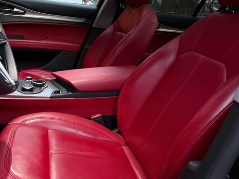 Used 2018 Alfa Romeo Stelvio Sport w/ Quick Order Package 22J Sport image 13