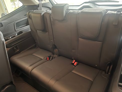 Used 2022 Subaru Ascent Limited image 19