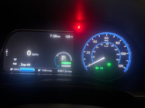 Used 2021 Nissan Leaf S w/ S Charge Package FWD image 9