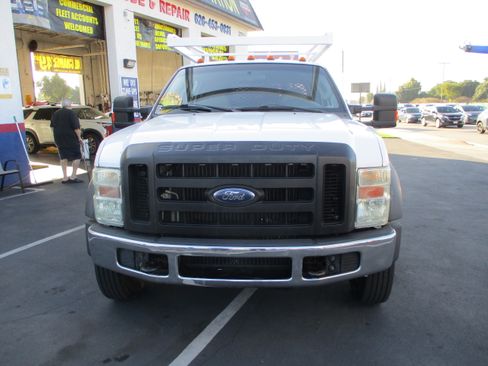 Used 2008 Ford F450 XL image 2