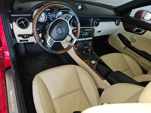 Used 2012 Mercedes-Benz SLK 350 image 8