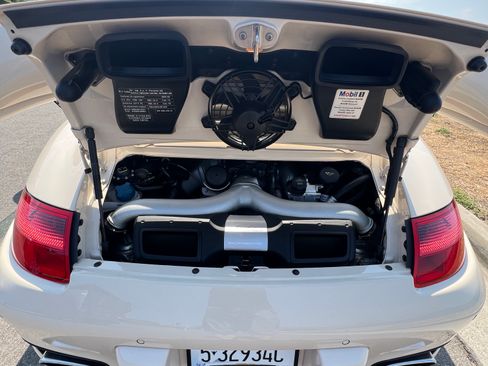 Used 2009 Porsche 911 Turbo image 20