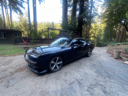 Used 2019 Dodge Challenger R/T w/ Driver Convenience Group image 12