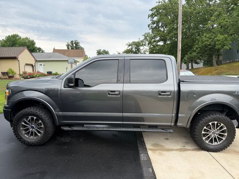 Used 2020 Ford F150 XLT w/ Equipment Group 302A Luxury AWD/4WD image 9