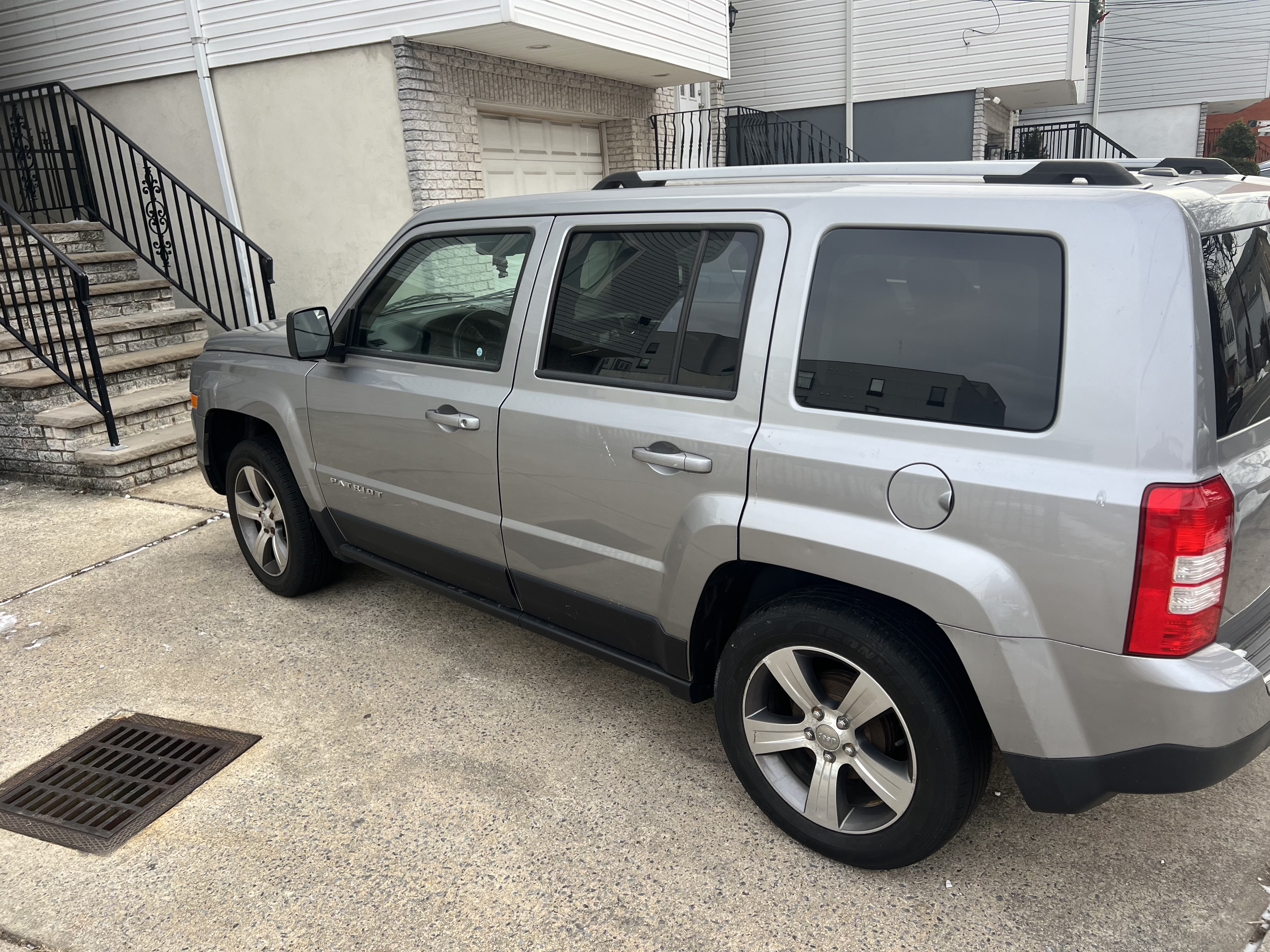 Used 2016 Jeep Patriot High Altitude FWD image 6