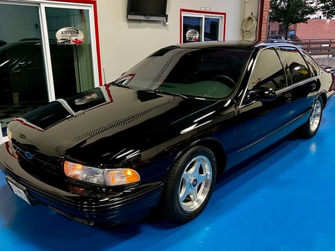 Used 1996 Chevrolet Impala SS image 11