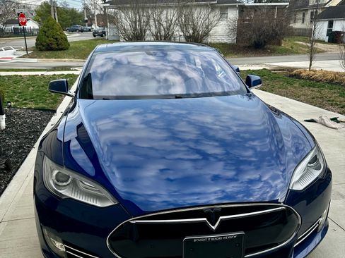 Used 2016 Tesla Model S 90D image 4