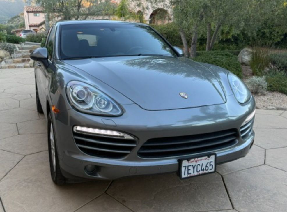 Used 2014 Porsche Cayenne Diesel AWD/4WD image 1