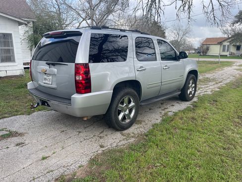 Used 2013 Chevrolet Tahoe LTZ image 4
