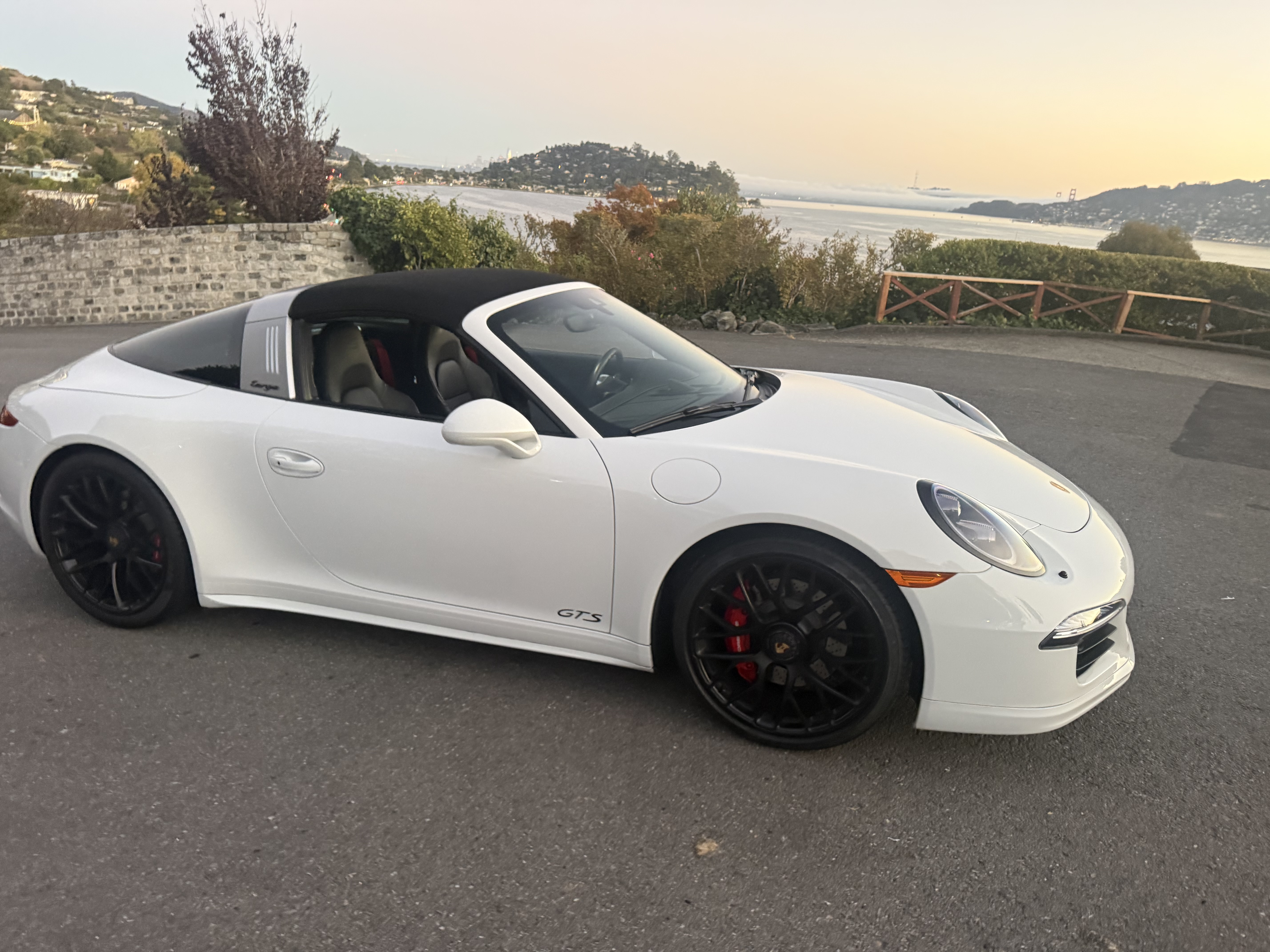 Used 2016 Porsche 911 Targa 4 GTS AWD/4WD image 1