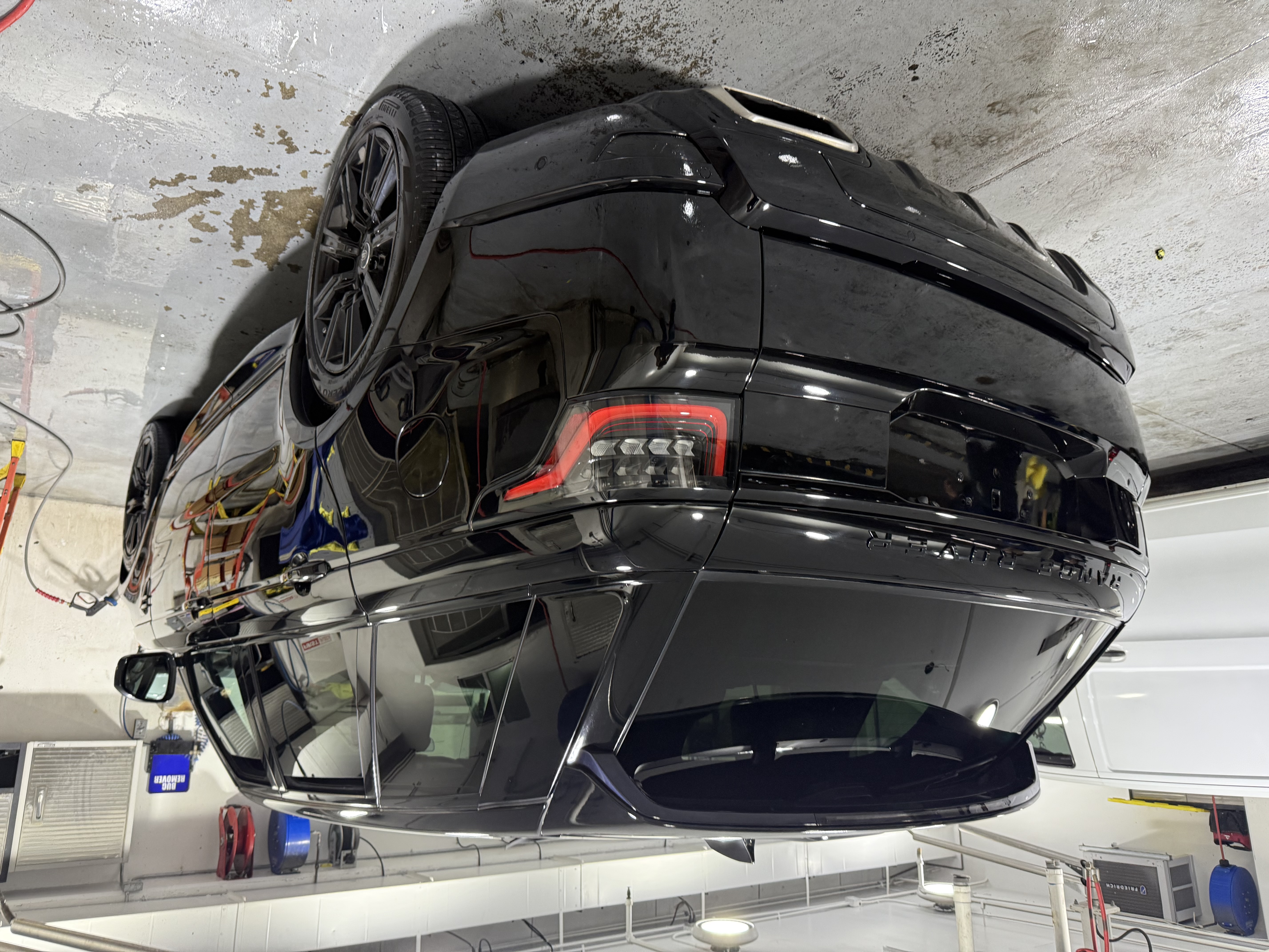 Used 2020 Land Rover Range Rover Sport HSE AWD/4WD image 19
