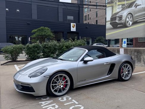 Used 2024 Porsche 718 Boxster GTS RWD image 24