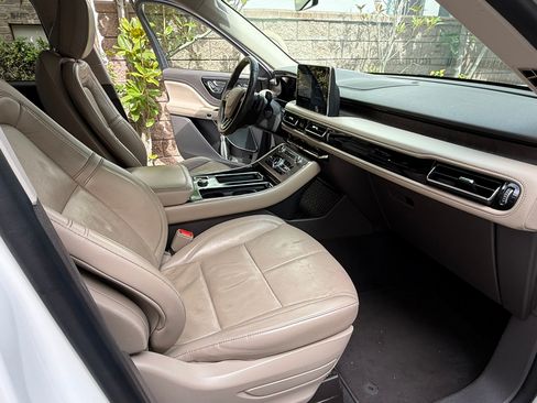 Used 2020 Lincoln Aviator Reserve w/ Elements Package Plus RWD image 15