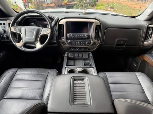 Used 2018 GMC Sierra 1500 Denali w/ Denali Ultimate Package image 8