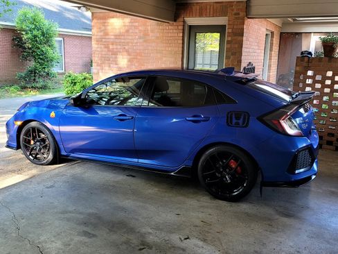 Used 2017 Honda Civic Sport image 11