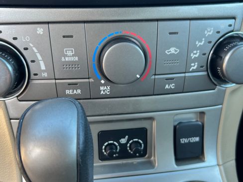 Used 2013 Toyota Highlander FWD image 15