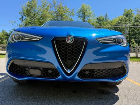 Used 2018 Alfa Romeo Stelvio Ti Sport AWD/4WD image 22