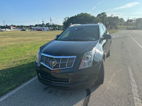 Used 2011 Cadillac SRX Luxury image 2