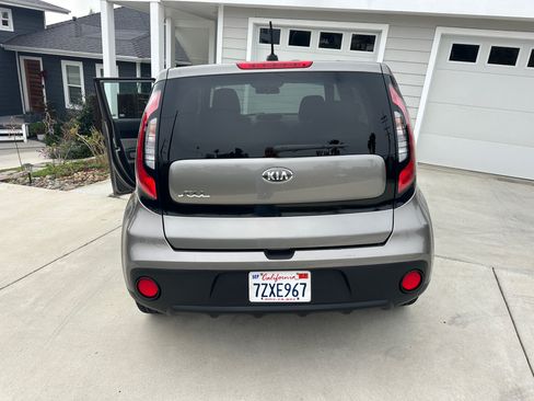 Used 2017 Kia Soul EV image 6