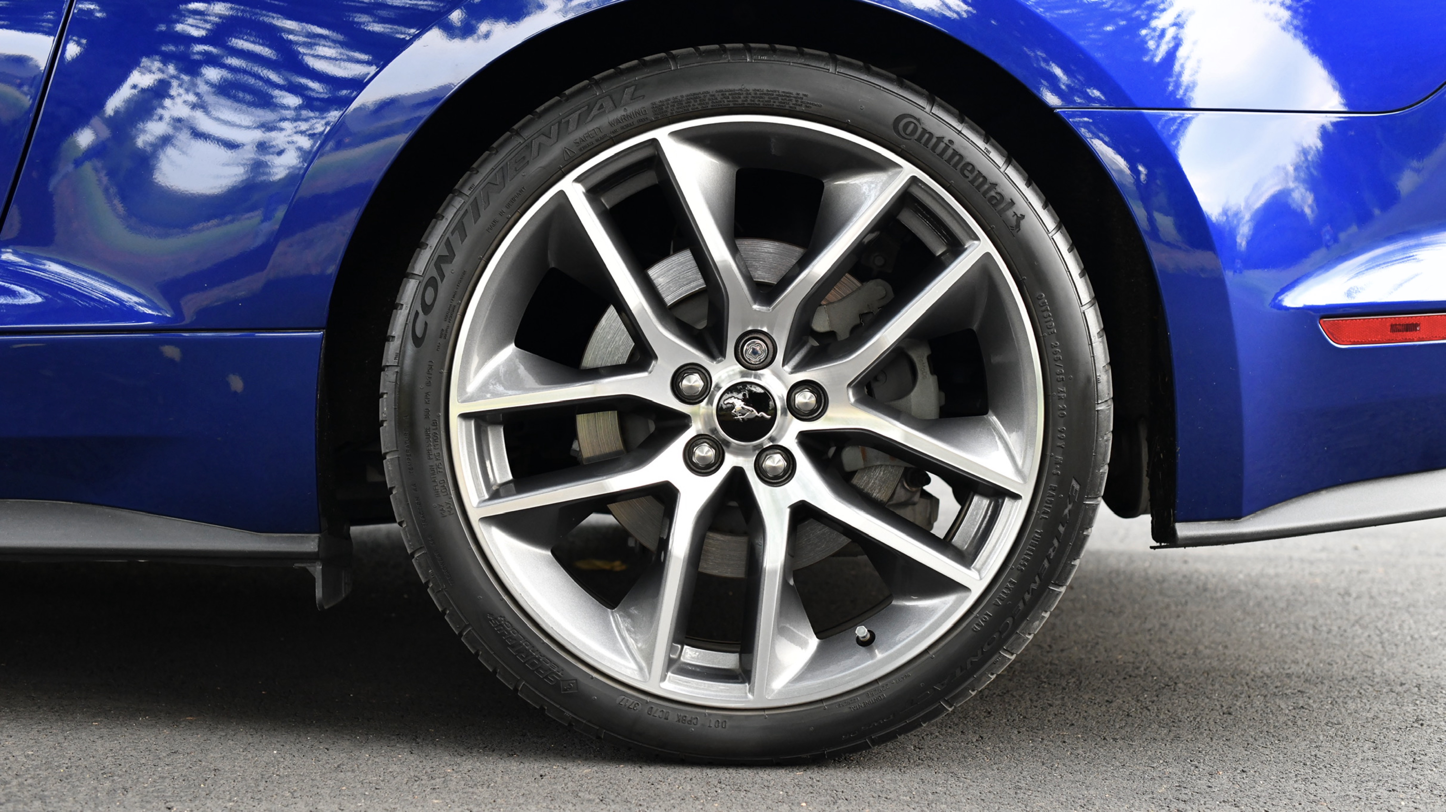 Used 2015 Ford Mustang GT Premium w/ Enhanced Security Package RWD image 12