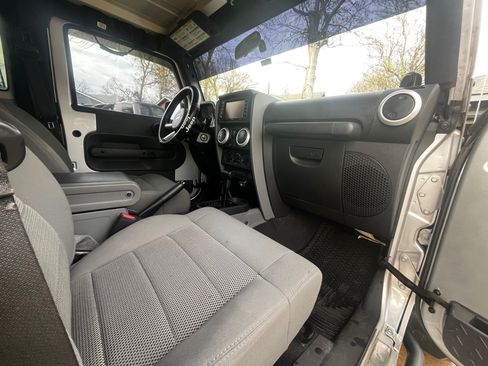 Used 2008 Jeep Wrangler Sahara w/ PWR Convenience Group image 12