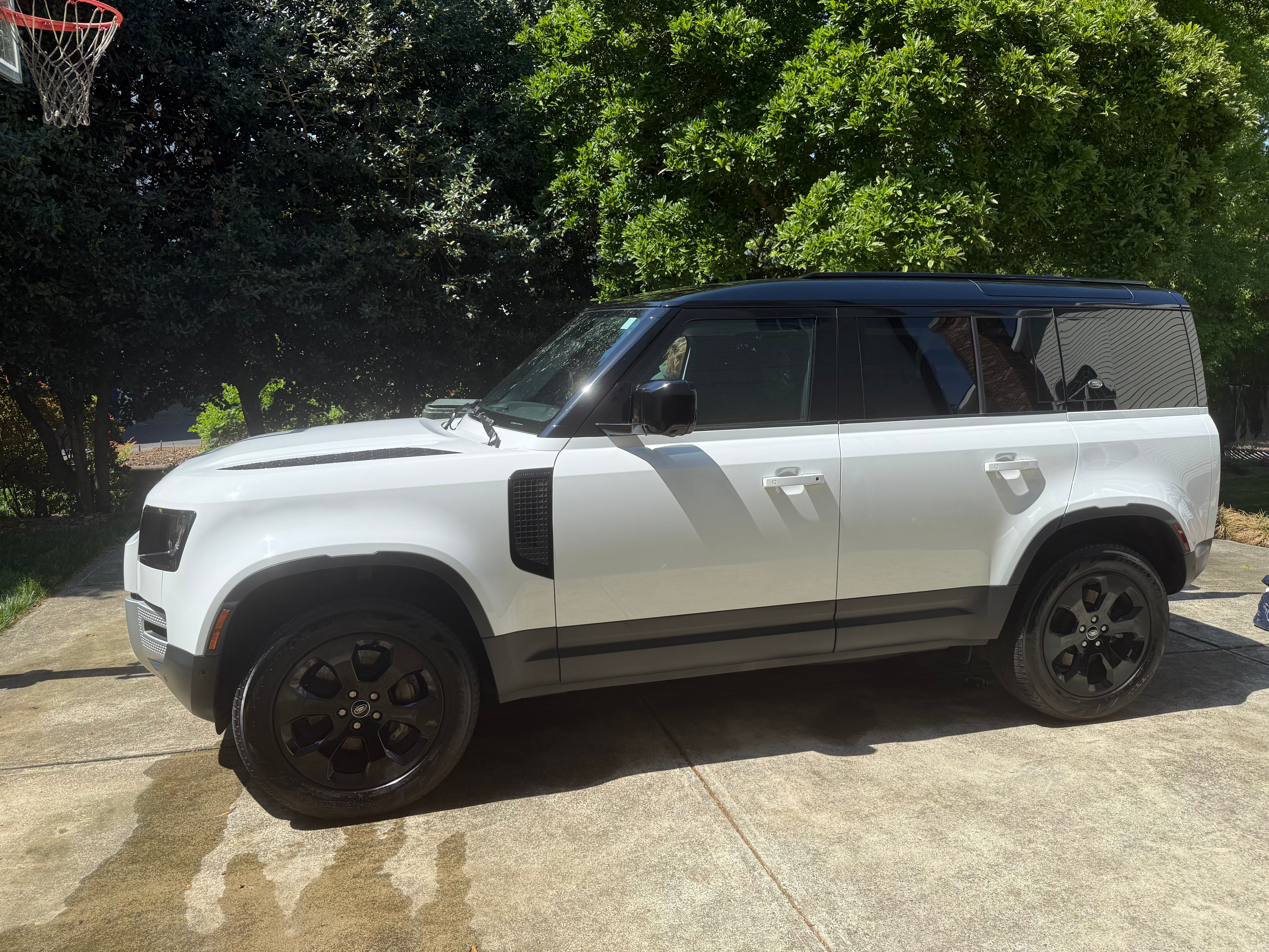 Used 2024 Land Rover Defender 110 S AWD/4WD image 1